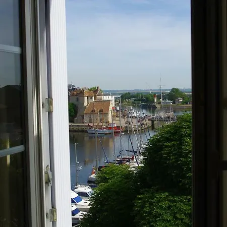 Apartment Le 17 Ho Bassin